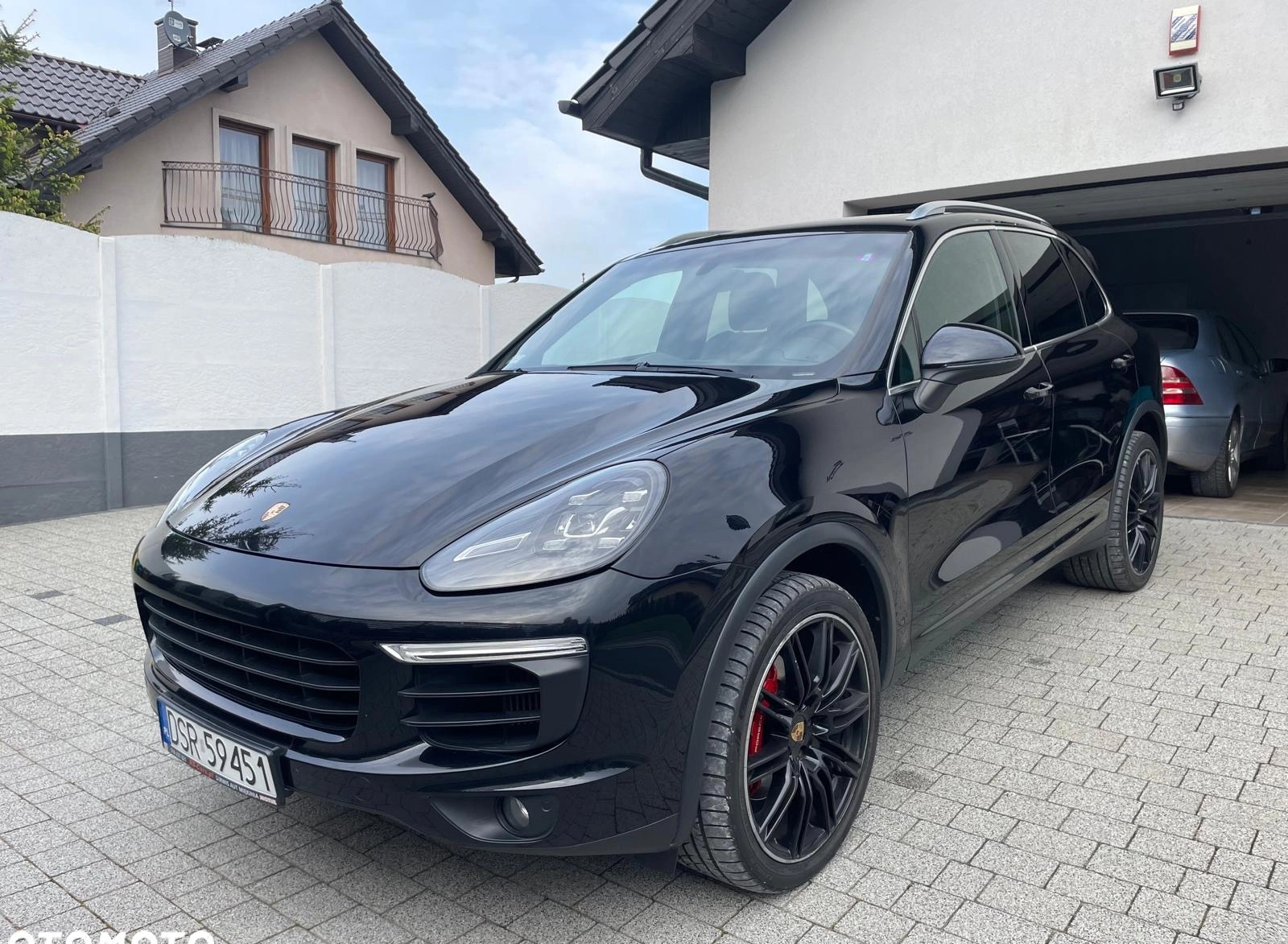 Porsche Cayenne cena 181500 przebieg: 258000, rok produkcji 2015 z Wrocław małe 121